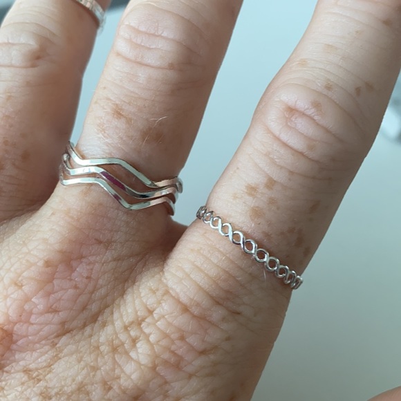 Stackable rings - different sizes - Picture 2 of 4
